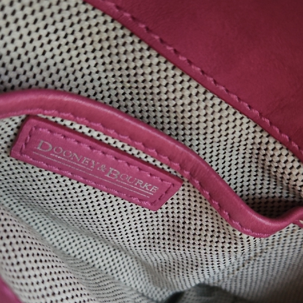 Dooney & Bourke White and Pink Crossbody Bag - Picture 7 of 13